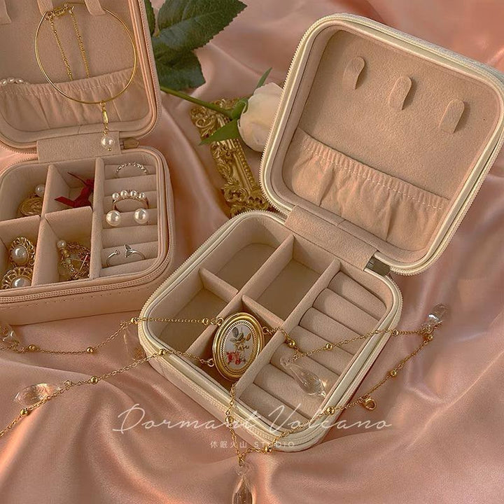 منظم إكسسوارات ميني – جلد أنيق وسهل الحمل | مثالي للسفر والتنظيم اليومي 💍👜