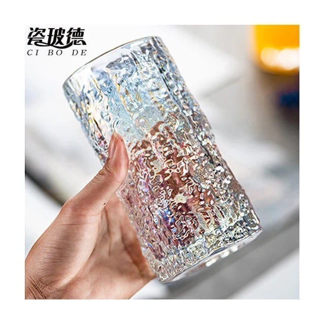 🥃 كوب زجاج منقَرِش – تصميم أنيق للمشروبات الباردة والساخنة