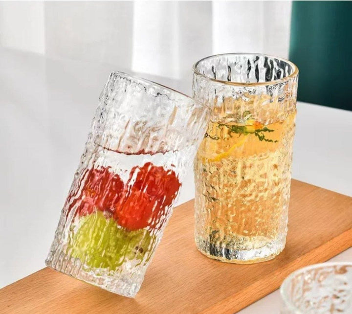 🥃 كوب زجاج منقَرِش – تصميم أنيق للمشروبات الباردة والساخنة