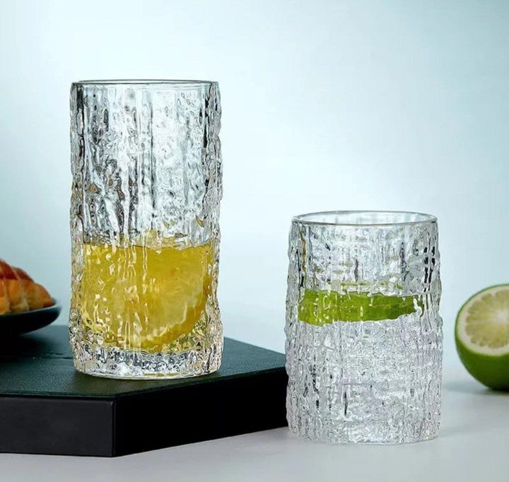 🥃 كوب زجاج منقَرِش – تصميم أنيق للمشروبات الباردة والساخنة