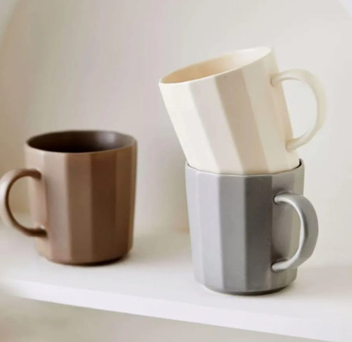 كوليكشن مجات بورسلين مستوردة – طراز IKEA | أشكال وألوان متنوعة بجودة عالية ☕💫