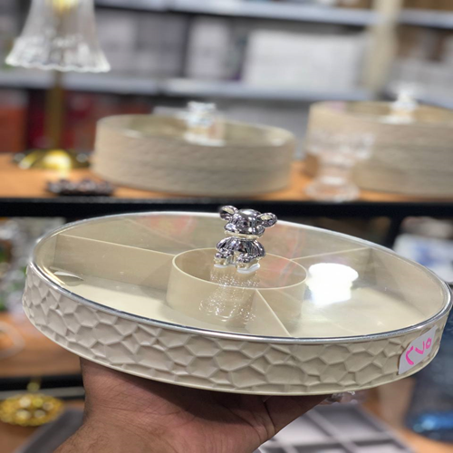 طبق تسالي بغطاء شكل دبدوب
